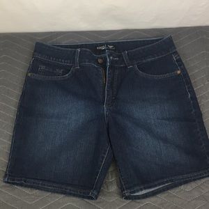 ❤️Lee Riders Midrise Size 12 Blue Jean Shorts